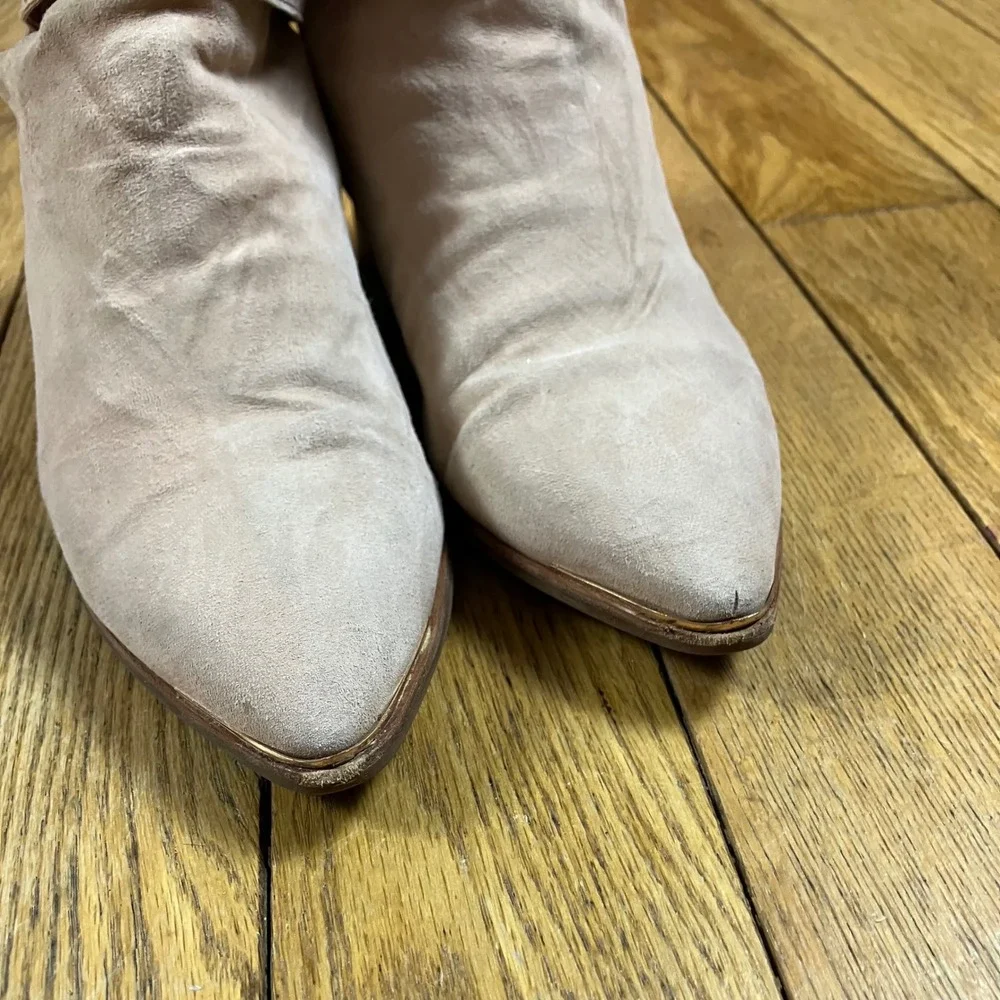 Jeffrey Campbell Free People Suede Ankle Boots Pink Buckle Pointed Toe Size‎ 7